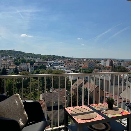 Appartement Proche De La Defense 쀼또 외부 사진