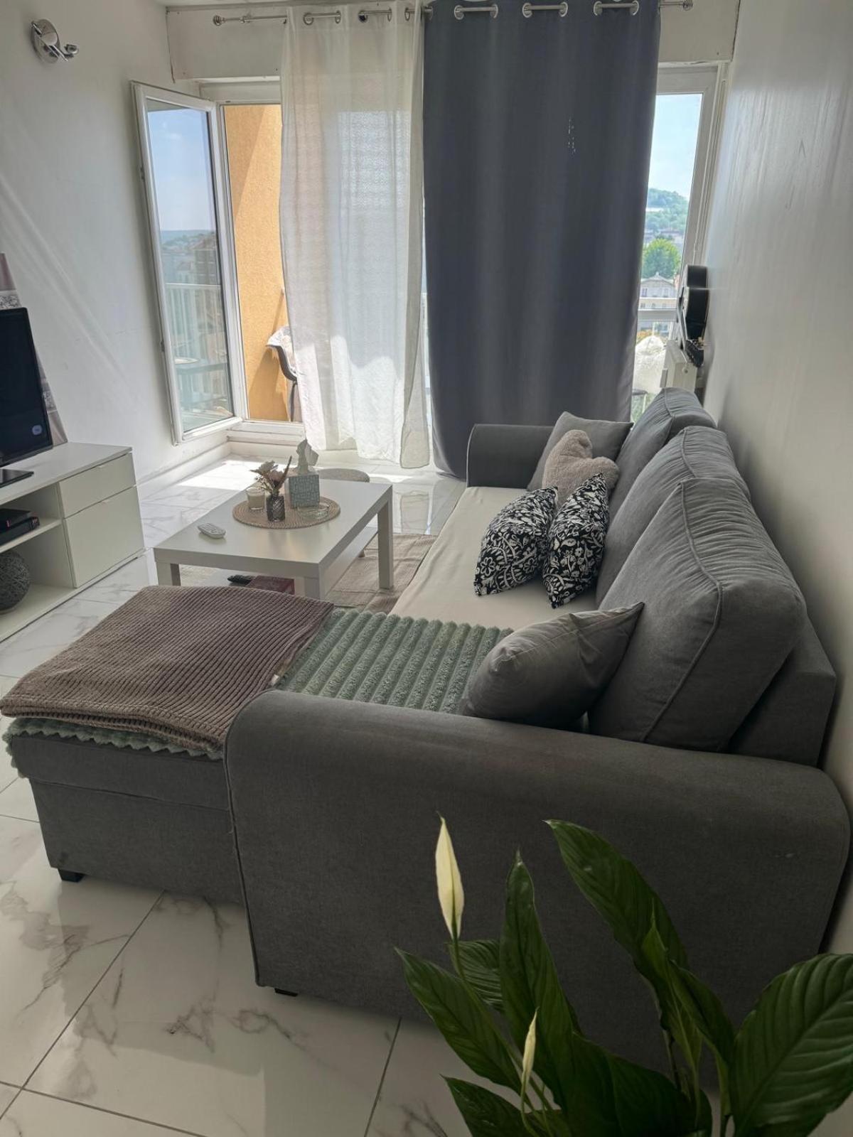Appartement Proche De La Defense 쀼또 외부 사진